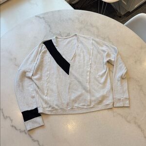 V-Neck Waffle Knit Sweater with Contrast Trim - White/Black